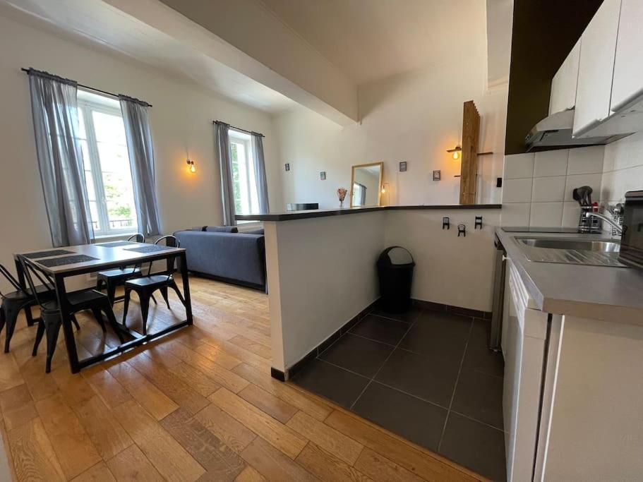 L'Appartement Tomey Avec Parking Carcassonne Esterno foto