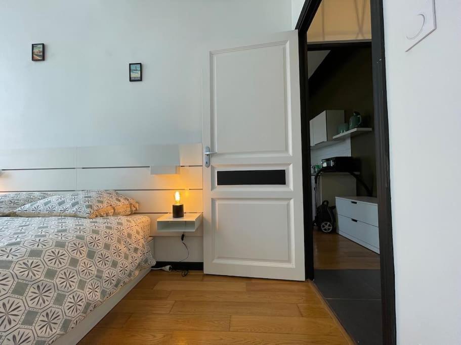 L'Appartement Tomey Avec Parking Carcassonne Esterno foto