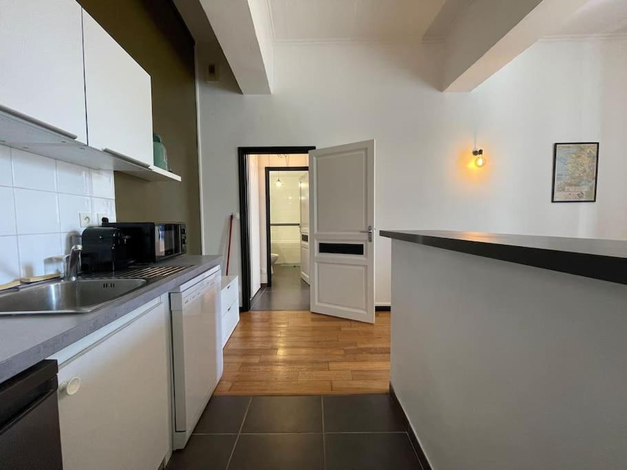 L'Appartement Tomey Avec Parking Carcassonne Esterno foto