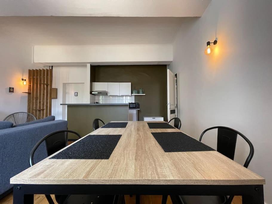 L'Appartement Tomey Avec Parking Carcassonne Esterno foto