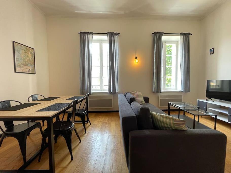 L'Appartement Tomey Avec Parking Carcassonne Esterno foto